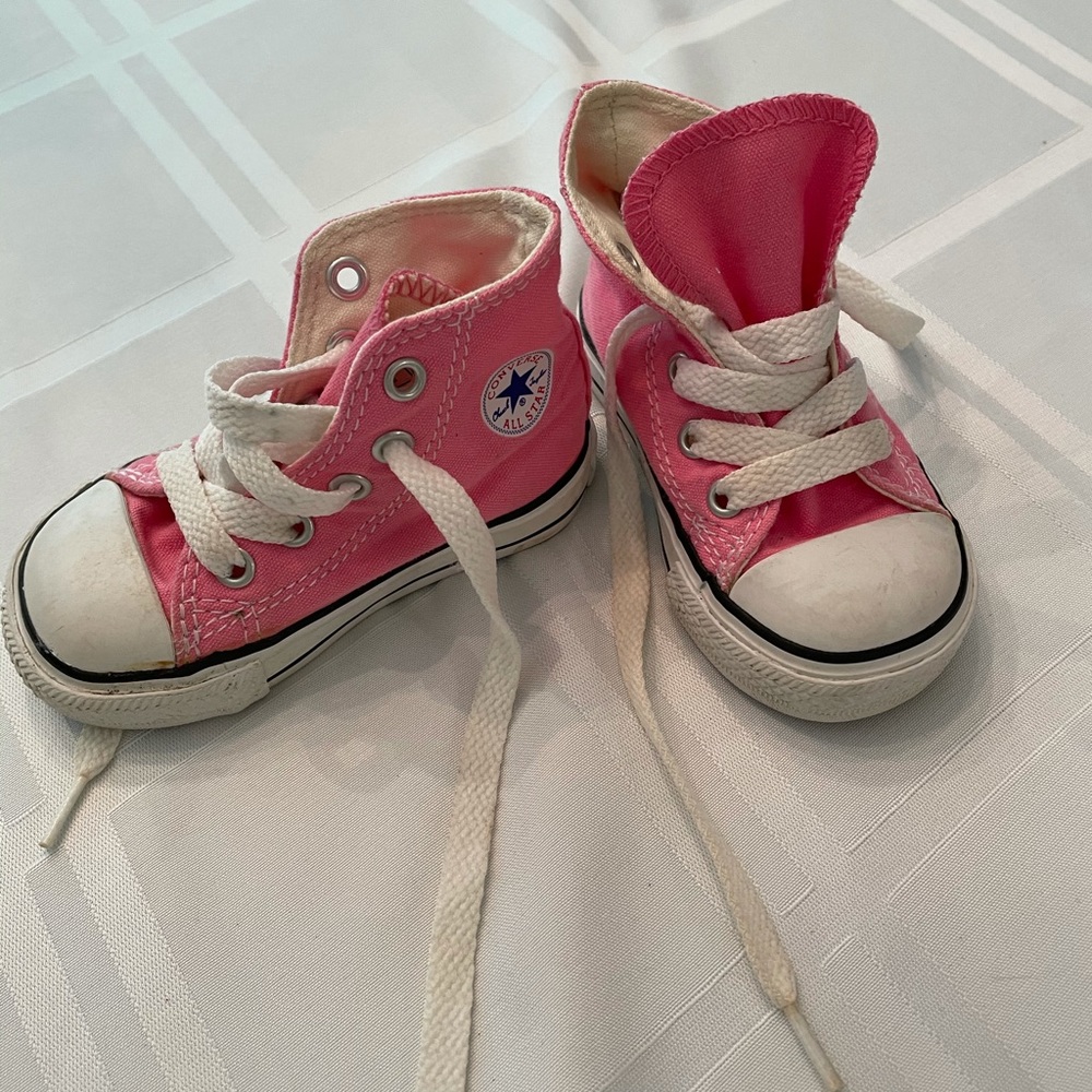 Pink size 4 chuck Taylor's (infant/toddler)